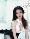 白云大长腿依依
