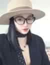 温柔的眼睛姐姐